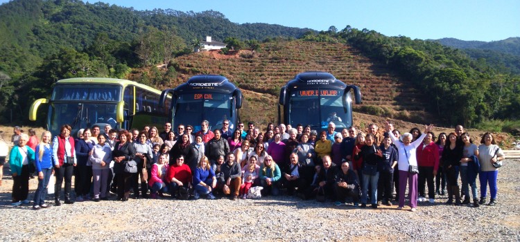 Caravana da paróquia visita santuário de Santa Paulina, em Santa Catarina
